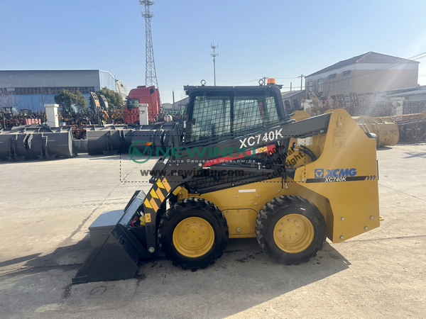 XCMG XC740K Skid Steer Loader 