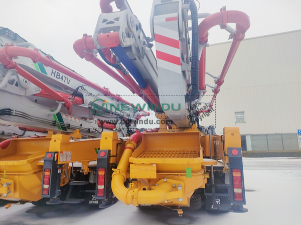 XCMG HB47V Concrete Pump Truck