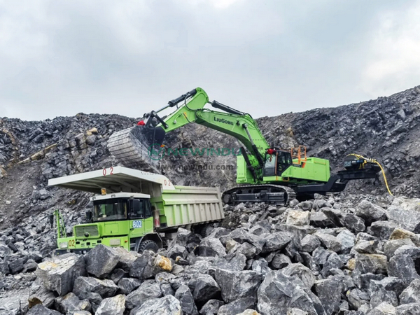LIUGONG's Largest Electric Excavator Shines Mine