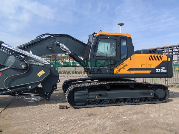 Algeria - 1 Unit HYUNDAI Excavator HX220HD