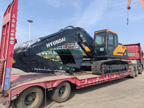 Algeria - 1 Unit HYUNDAI Excavator HX220HD