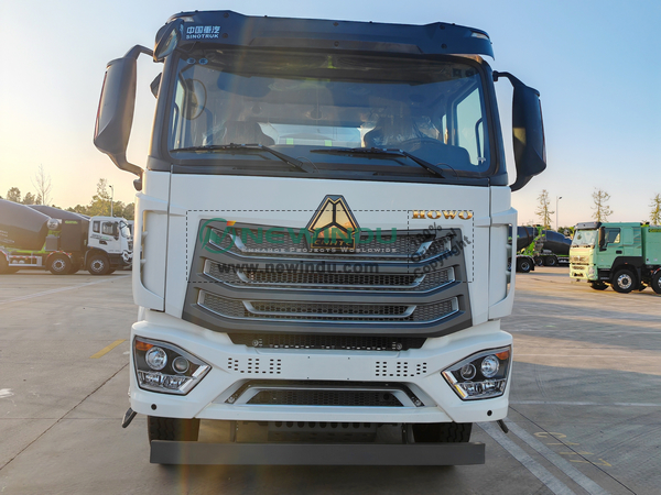 Algeria - 1 Unit ZOOMLION Concrete Mixer Truck ZLI5318GJBHNF