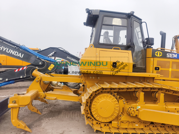 SEM SEM816D Bulldozer