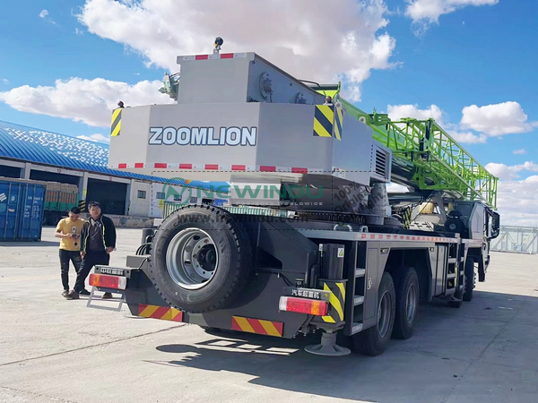 Mongolia - 1 Unit ZOOMLION ZTC500A562-2 Truck Crane