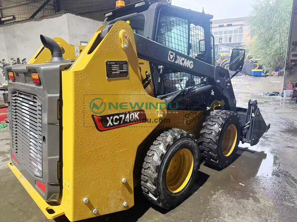 XCMG XC740K Skid Steer Loader