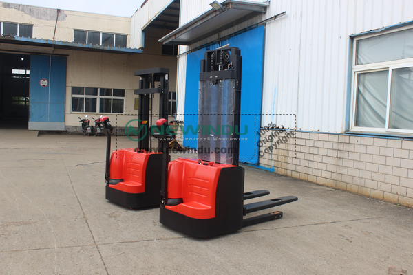 Swaziland - 2 Units HELI CPCD30 & CDD12J Forklift