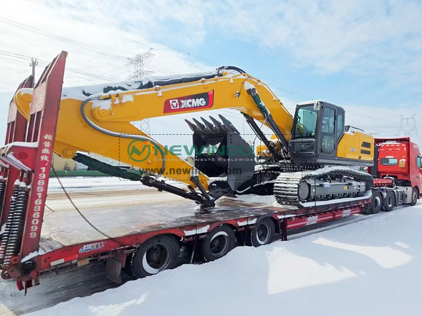 XCMG XE370G Excavator & 1 QY80K5D Truck Crane