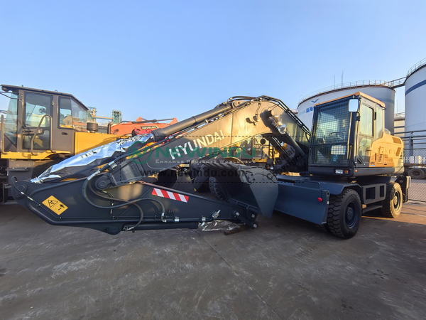 HYUNDAI HW210 Excavator