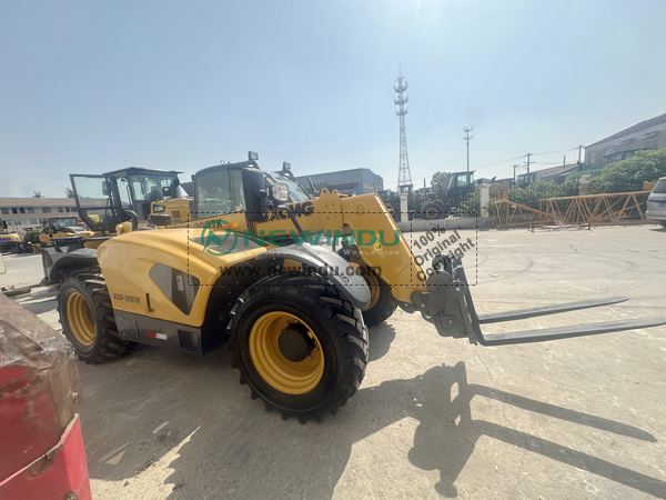 XCMG XC6-3007K Telehandler