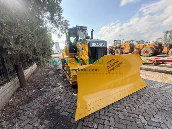 1 Unit SHANTUI DH16-B3 XL Bulldozer & 1 SE220 Crawler Excavator