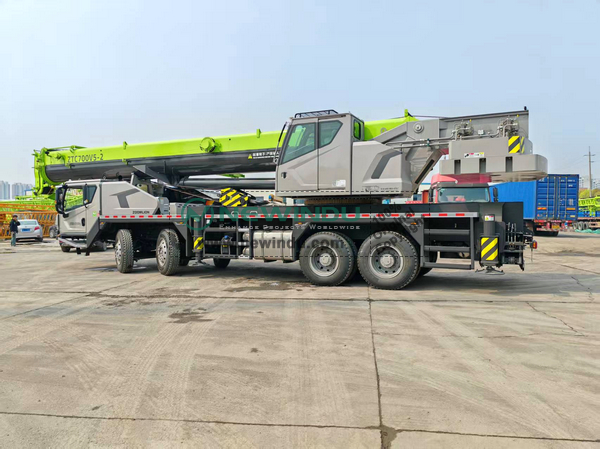 ZOOMLION ZTC700V5-2 Truck Crane