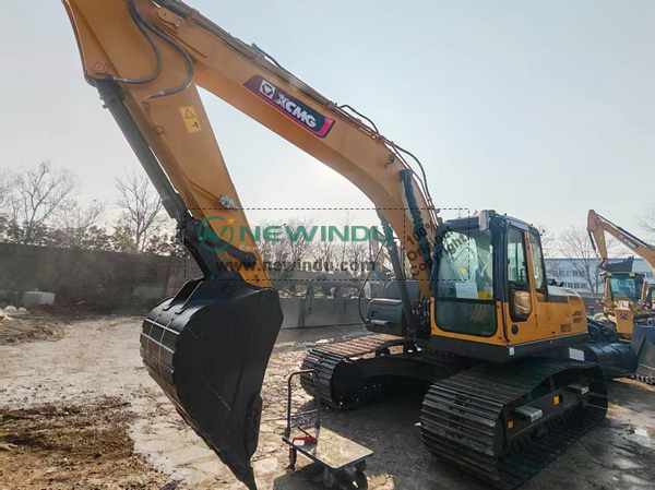 XCMG XE215C Excavator