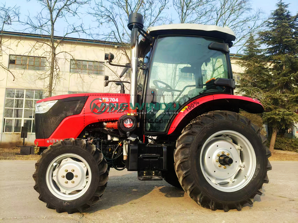 LUTONG LTB704 Agriculture Tractor